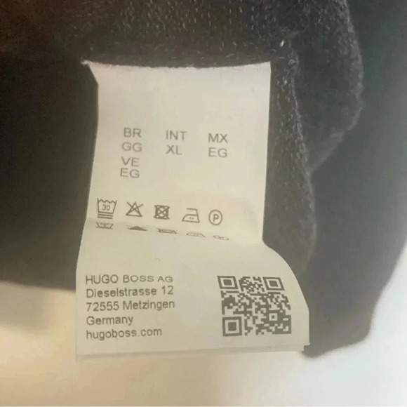 Hugo Boss 100% virgin wool grey black  sweater - Picture 4 of 7